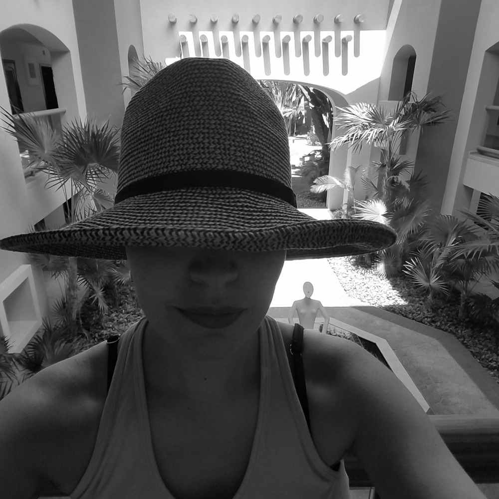 Meet your Posher, Monica